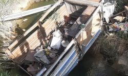 Muradiye'de Kamyonet Su Kanalına Uçtu: 1 Yaralı