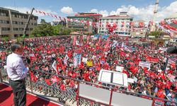 Özgür Özel Van’da konuştu: Terörsüz Türkiye’ye evet diyoruz