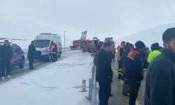 Van’da kar küreme aracı devrildi: 2 işçi hayatını kaybetti