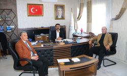 Edremit Belediyesi, Yüksekova’ya 15 bin mevsimlik çiçek satışı için protokol imzaladı