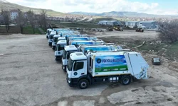 İpekyolu Belediyesi’nden temizlik hamlesi: Araç filosu 23 yeni araçla güçlendirildi
