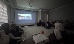 Edremitli kadınlar film gösteriminde buluştu