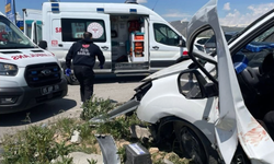 Çaldıran'da iki aracın çarpıştığı kazada 4 kişi hayatını kaybetti