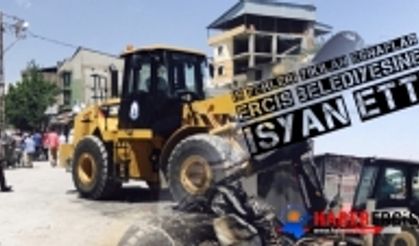 İş yerleri yıkılan esnaflar Erciş Belediyesine isyan etti