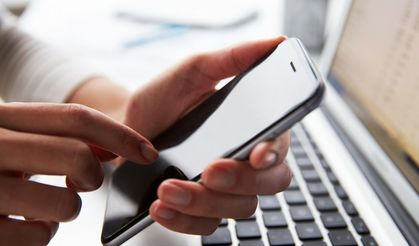 Apple iOS 26’yı Tanıttı: Yapay Zekâ, Bilinmeyen Aramalara Yanıt Verecek