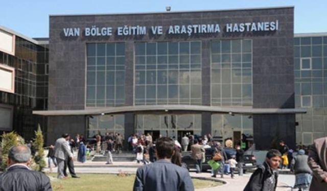 Van'da  intihar ettiği iddia edildilen çocuk hastaneye kaldırıldı