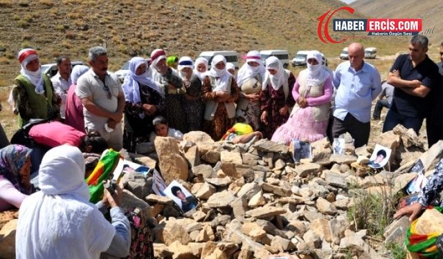 Van'da 10 yıldır dua okuyabilecekleri bir mezar istiyorlar