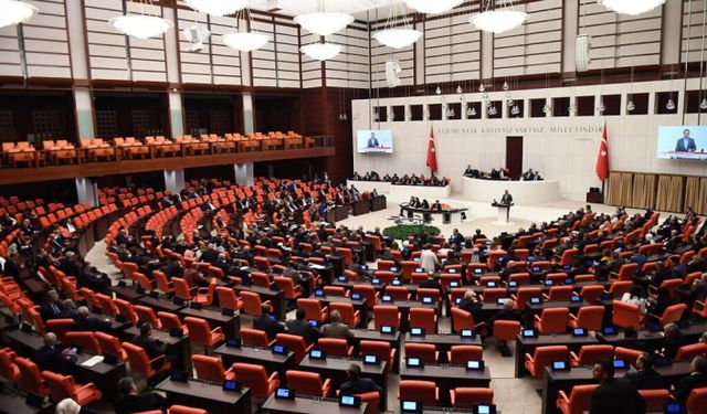‘Devlet içindeki çeteler araştırılsın’ önergesine AKP ve MHP’den red