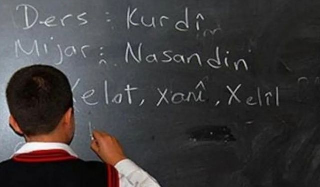 Bu yıl 50 Kürtçe öğretmeni atanacak