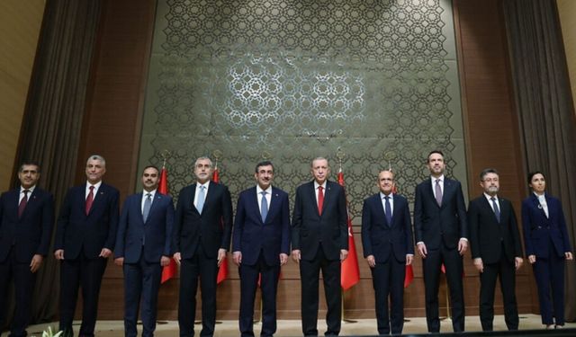 Mehmet Şimşek’ten maaş zammı açıklaması: Artık hedef enflasyona göre düzenlenecek