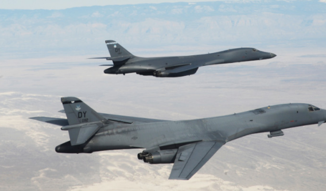 ABD'ye ait B-1B bombardıman uçakları İncirlik Hava Üssü'ne iniş yaptı