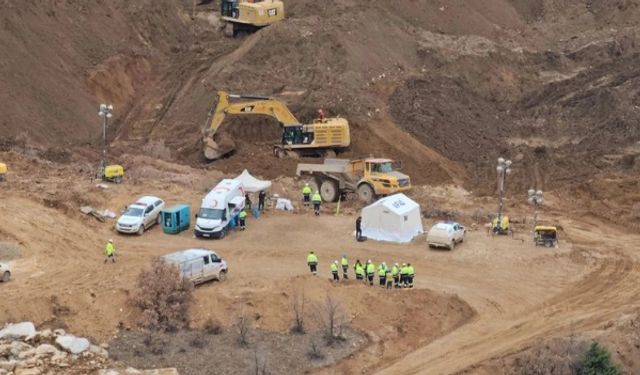 Sendika: Madende arama kurtarma çalışmaları durduruldu, işçiler ücretsiz izine zorlandı
