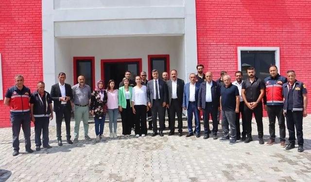 Van Büyükşehir Belediyesi Eşbaşkanları Çaldıran ve Muradiye ilçelerini ziyaret etti