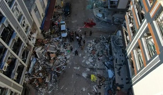 İzmir'de 5 kişinin öldüğü, 63 kişinin yaralandığı patlamaya ilgili 2 kişi tutuklandı