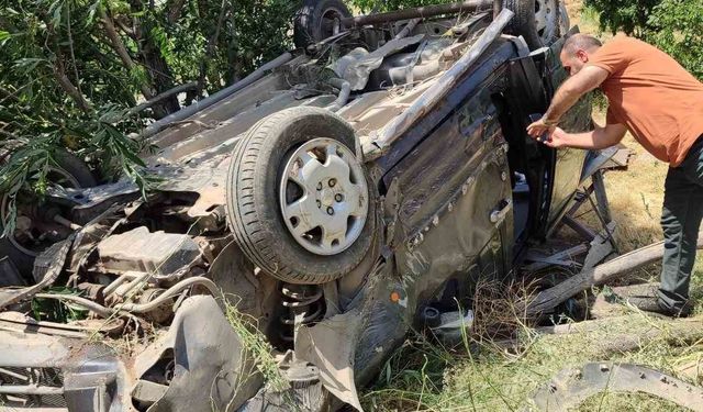 Ünseli'de meydana gelen trafik kazasında 3 kişi yaralandı