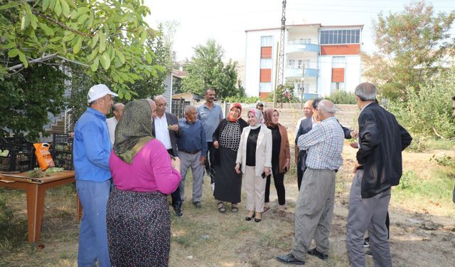 Tuşba Belediyesi Ahmed-i Hani Anadolu Lisesi’nin Yıllardır Süren Yol Sorununu Çözdü