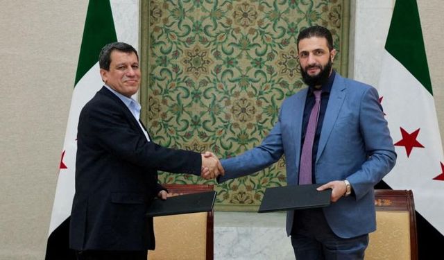 " Suriye'nin önünde iki seçenek var: Ya federalizm ya da bölünme"