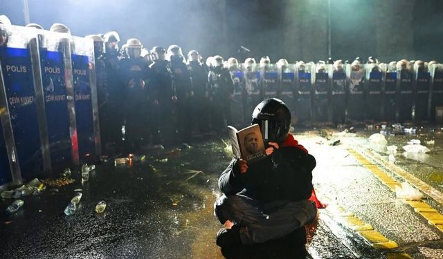 New York Times: Türkiye, otokrasiye direniyor