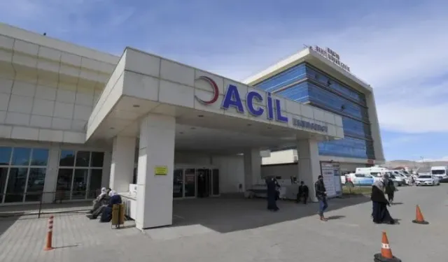 Erciş'te Traktör Kazası: Küçük Çocuk Hayatını Kaybetti