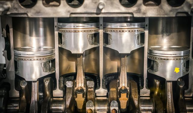 Kesim Teknolojilerinde Yağlama Sistemleri: Verimliliğin ve Hassasiyetin Teminatı