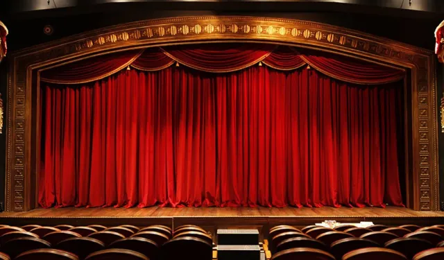 Van’da çocuklar için “Çizmeli Kedi” müzikali sahneleniyor!