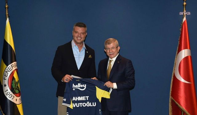 Ahmet Davutoğlu, Saadettin Saran'ı ziyaret etti