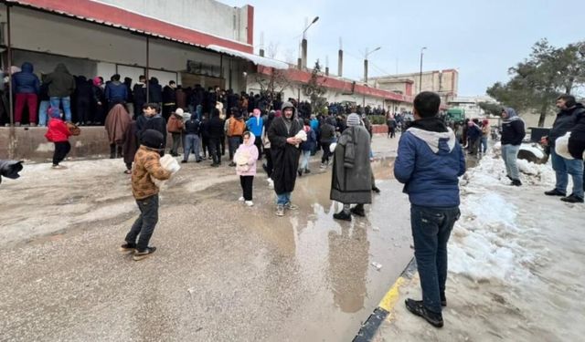 HTŞ, Kobanê’ye ilaç ve gıda girişini engelliyor