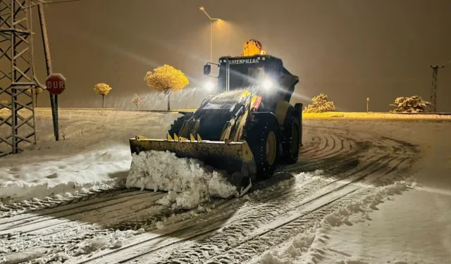 Van genelinde kar çilesi: 180 mahalle ve 183 mezra yolu ulaşıma kapalı