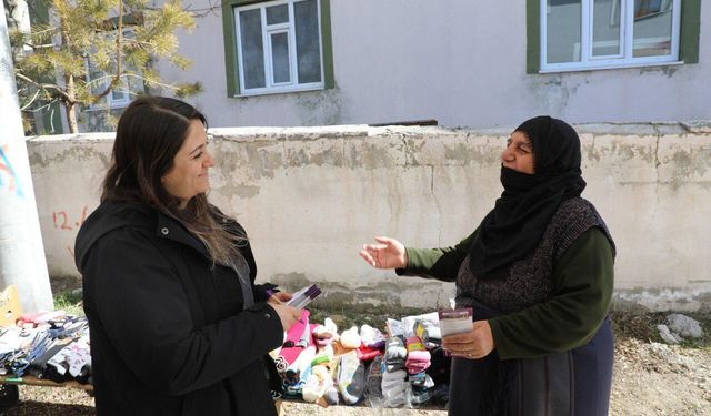 Tuşba Belediyesi Kadın Politikaları Müdürlüğü mahallelerde kadınlarla buluştu