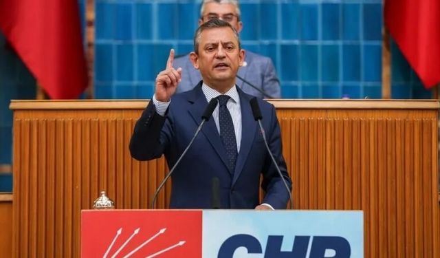 Özel: Direnenler aslanlar gibi yatıyor; öbürü topuklayıp AK Parti'ye geçiyor