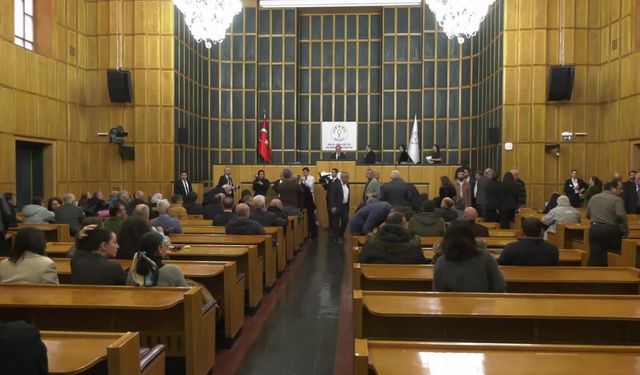 Hatimoğulları: "Epstein dosyasıyla Türkiye'de bağlantısı olanlar hakkında acilen soruşturma açılmalı"