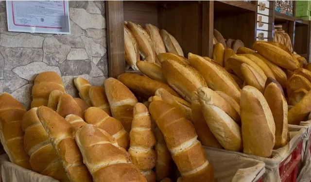 Özalp Belediyesi halk ekmekte pideyi 15 TL, somun ekmeği ise Ramazan ayı  boyunca 7 TL’den satacak