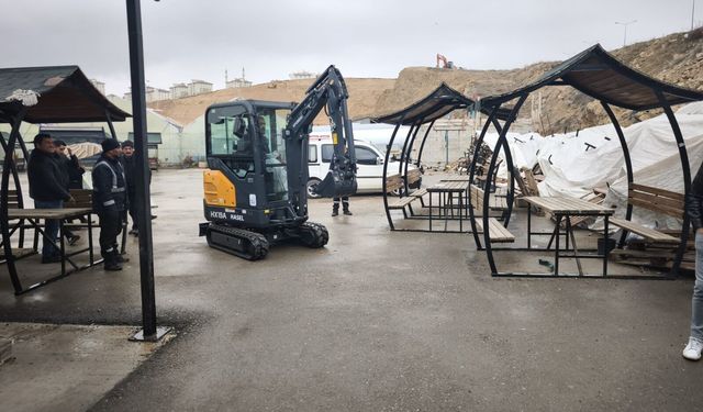 Edremit Belediyesi araç filosunu güçlendirmeye devam ediyor