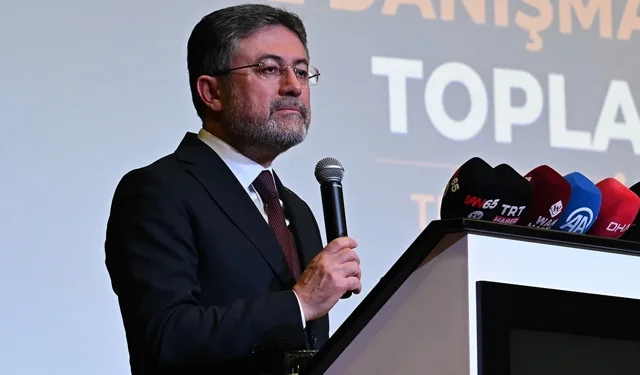 Tarım ve Orman Bakanı Yumaklı Van’da konuştu: “Doğusu da batısı da hepimizindir”