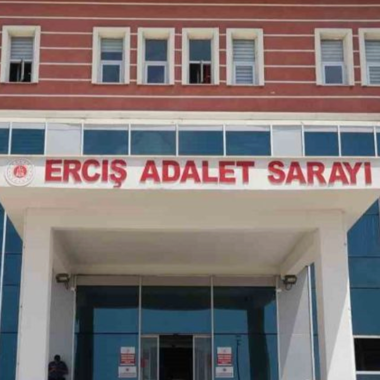 Erciş’te gözaltına alınan okul müdürü adli kontrolle serbest bırakıldı