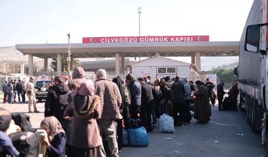 Depremin ardından Türkiye’yi terk eden Suriyeli sayısı belli oldu