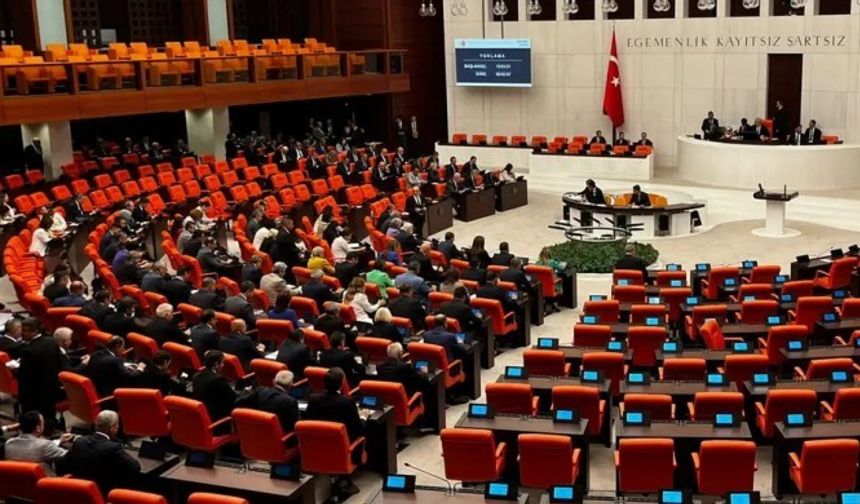 CHP'li 61 vekilin dokunulmazlığıyla ilgili tezkere Meclis'te