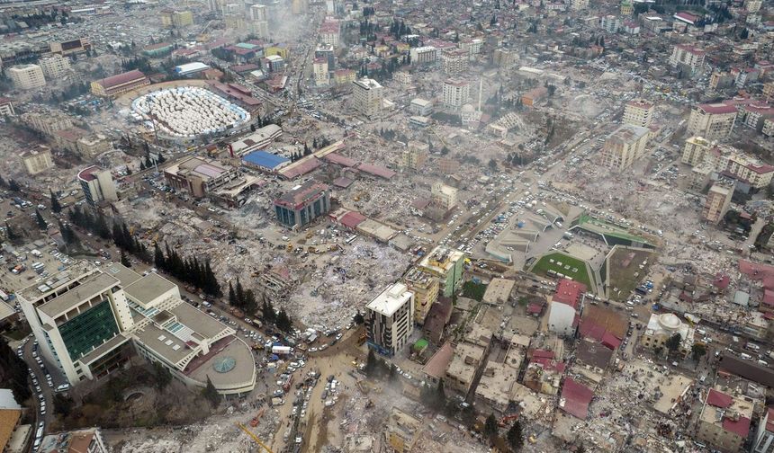 Depremin 1'inci yılı: Sözler tutulmadı, tek bir ev teslim edilmedi