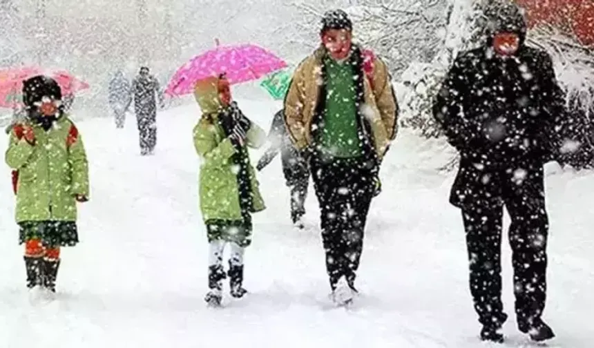 Van Çatak’ta okullar tatil edildi