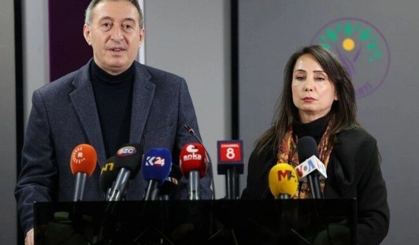 DEM Parti'den 'Çerçeve Yasa' için ilk değerlendirme: MGK raporunu bir an önce hazırlamalı süreç gecikmemeli