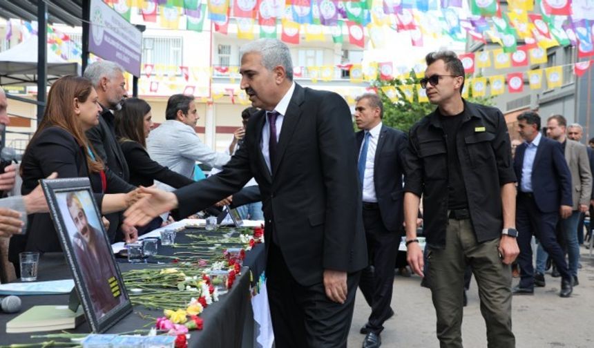 AKP'li başkandan taziye ziyareti: Sırrı Abi’nin çabası galip gelecek