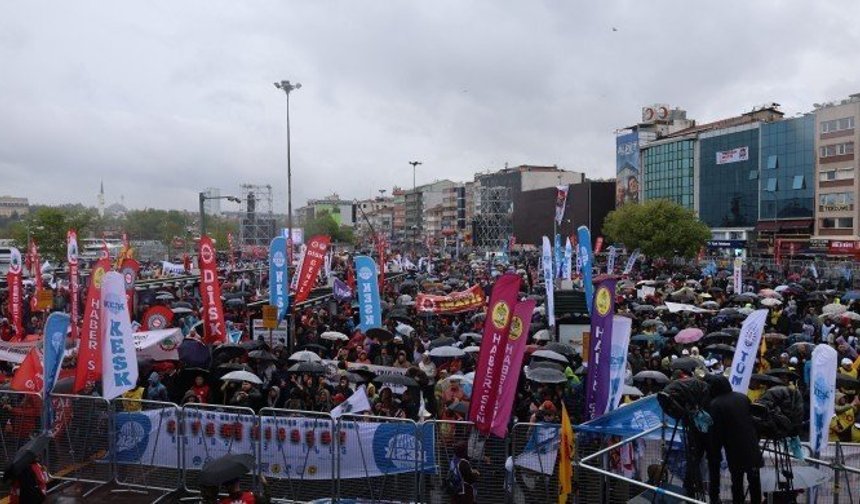 İstanbul Valiliği'nden 1 Mayıs açıklaması: 575 kişi gözaltına alındı