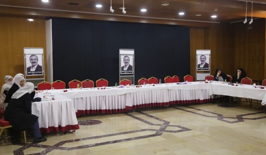 İstanbul’da Önder için kurulan taziyenin ilk günü sona erdi