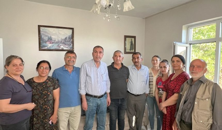 DEM Parti ve DBP’den 30 Yıl Sonra Tahliye Edilen İmam Çelikdemir’e Ziyaret
