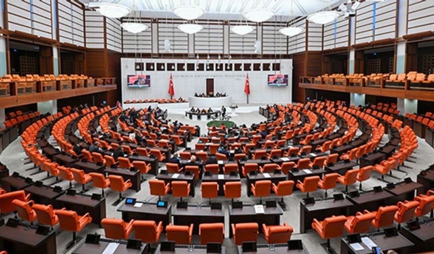 AKP, MHP ve DEM Parti'den sonra 4 parti daha komisyona katılma kararı aldı