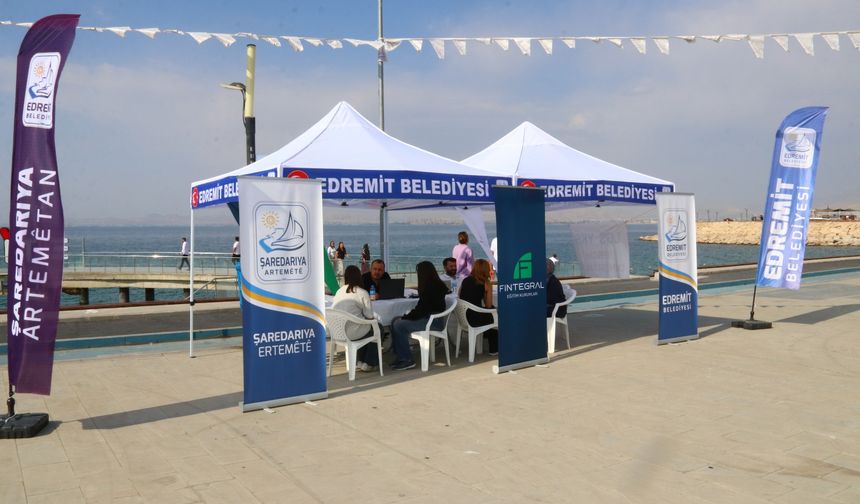 Edremit Belediyesi’nden öğrencilere tercih danışmanlığı desteği