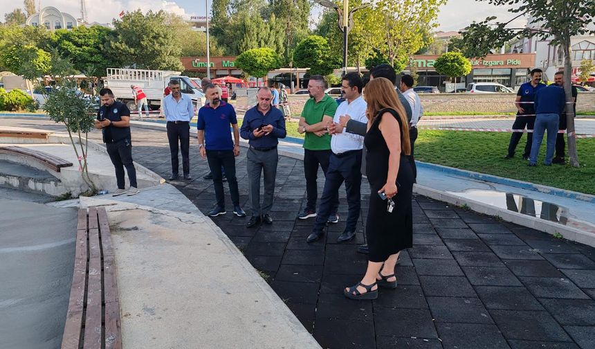 Edremit Belediyesi, Kent Meydanını yenileniyor