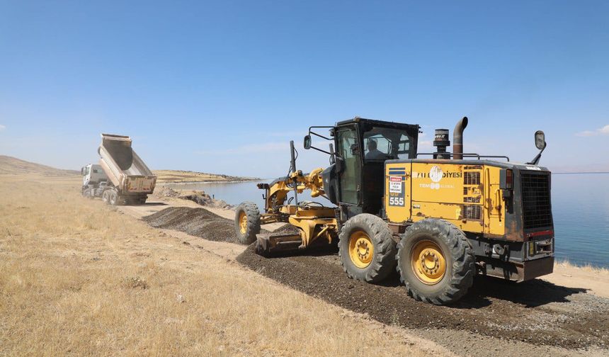 Tuşba Belediyesi, Canik Mahallesi Sahil Yolu çalışmalarını hızlandırdı
