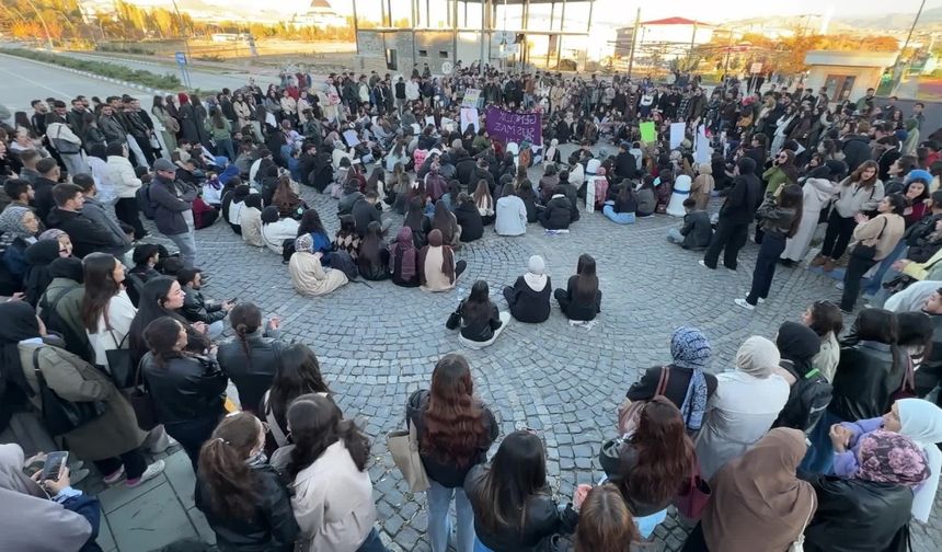 Rojin Kabaiş için eylem 18. gününde: “Rojin’e sahip çıkmadınız, bari bu gençlere engel olmayın”