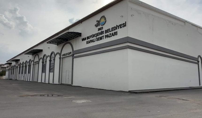 Van’da Pazar Taşıma Planına Esnaftan Tepki: “Yeni Yer Uygun Değil, Mağdur Oluruz”